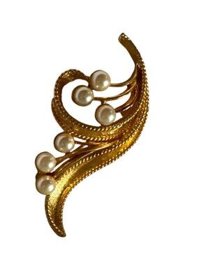 Vintage 80's Gold-Tone Brooch With Faux Pearls In Elegant Swirl Design